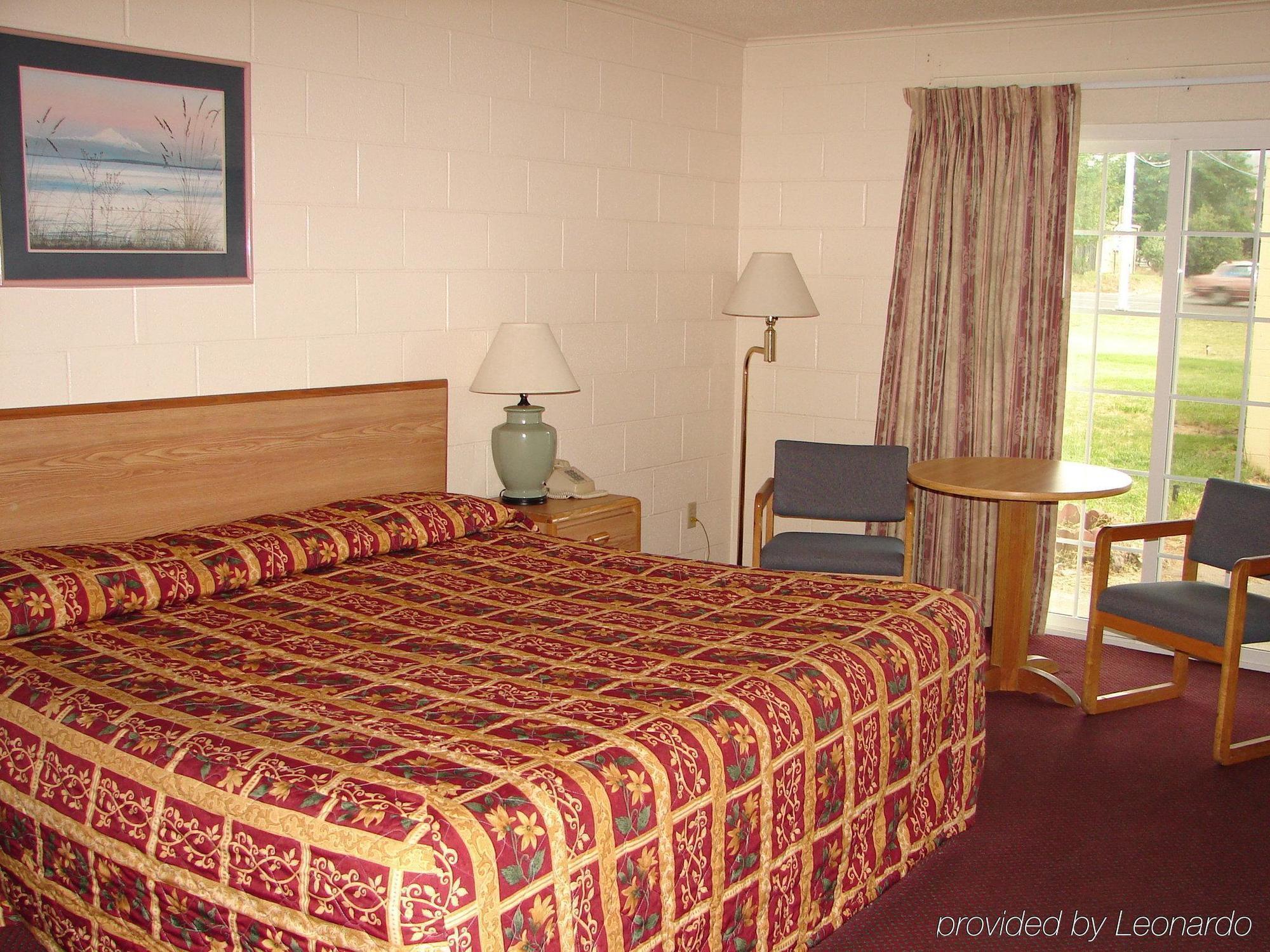 Relax Inn Yreka Oda fotoğraf